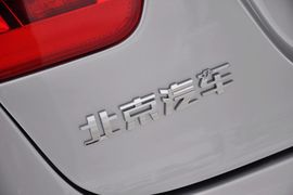 2013款北京绅宝2.0T精英版