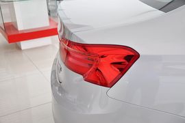 2013款北京绅宝2.0T精英版