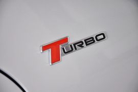 2013款北京绅宝2.0T精英版