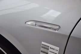 2013款北京绅宝2.0T精英版