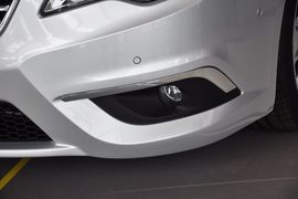 2013款北京绅宝2.0T精英版