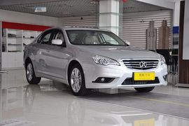 2013款北京绅宝2.0T精英版