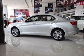 2013款北京绅宝2.0T精英版