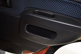 2013款日产帕拉丁2.4L手动两驱标准型