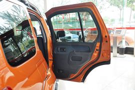 2013款日产帕拉丁2.4L手动两驱标准型