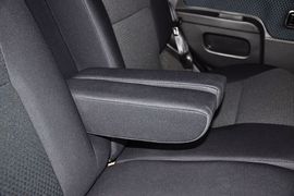 2013款日产帕拉丁2.4L手动两驱标准型