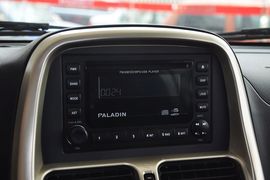 2013款日产帕拉丁2.4L手动两驱标准型