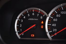 2013款日产帕拉丁2.4L手动两驱标准型