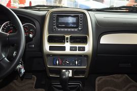 2013款日产帕拉丁2.4L手动两驱标准型