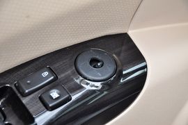 2013款起亚狮跑2.0L