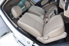 2013款起亚狮跑2.0L
