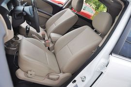 2013款起亚狮跑2.0L
