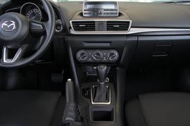 2017款马自达3昂克赛拉三厢