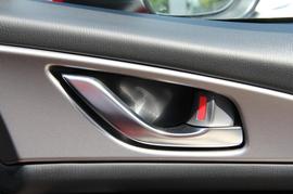 2017款马自达3昂克赛拉两厢