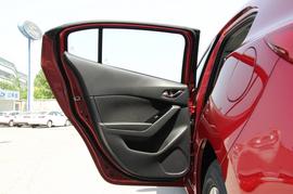 2017款马自达3昂克赛拉两厢