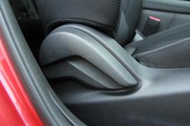 2017款马自达3昂克赛拉两厢