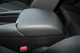 2017款马自达3昂克赛拉两厢