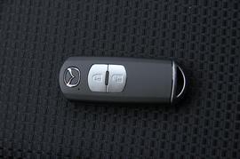 2017款马自达3昂克赛拉两厢