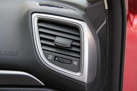 2017款马自达3昂克赛拉两厢