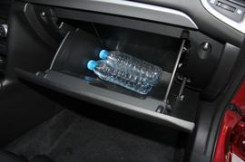 2017款马自达3昂克赛拉两厢