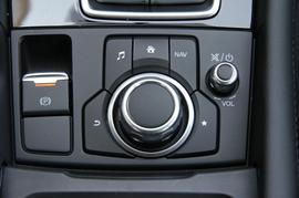 2017款马自达3昂克赛拉两厢