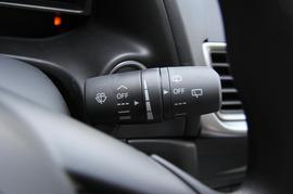 2017款马自达3昂克赛拉两厢