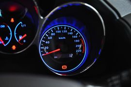 2013款海马普力马1.6L手动开拓版