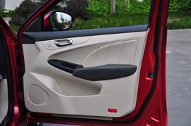 15万奇瑞最高水准新车!