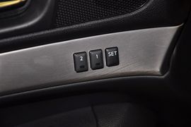 2013款英菲尼迪G25豪华运动版