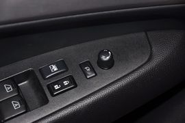 2013款英菲尼迪G25豪华运动版