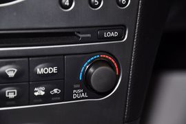 2013款英菲尼迪G25豪华运动版