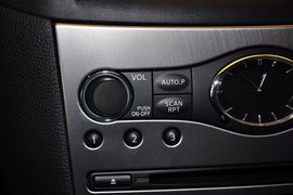 2013款英菲尼迪G25豪华运动版