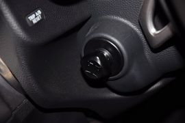 2013款英菲尼迪G25豪华运动版