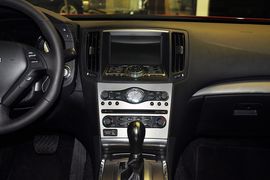 2013款英菲尼迪G25豪华运动版