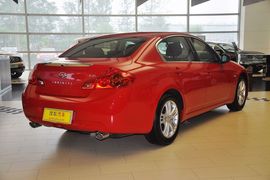 2013款英菲尼迪G25豪华运动版