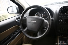 JEEP指南者内饰