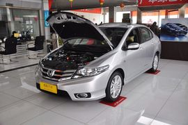 2012款本田锋范1.8L自动舒适版