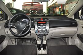 2012款本田锋范1.8L自动舒适版