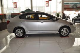 2012款本田锋范1.8L自动舒适版