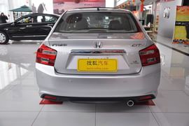 2012款本田锋范1.8L自动舒适版
