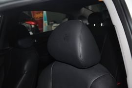 2013款现代索纳塔八2.4DLX尊贵版