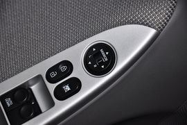 2010款现代瑞纳1.4GT自动时尚型