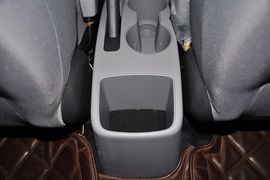 2010款现代瑞纳1.4GT自动时尚型