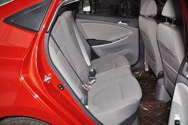2010款现代瑞纳1.4GT自动时尚型