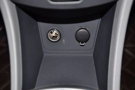 2010款现代瑞纳1.4GT自动时尚型