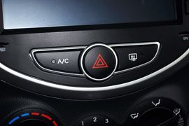 2010款现代瑞纳1.4GT自动时尚型