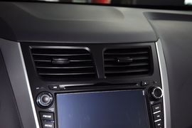 2010款现代瑞纳1.4GT自动时尚型