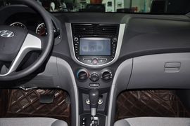 2010款现代瑞纳1.4GT自动时尚型