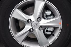 2010款现代瑞纳1.4GT自动时尚型