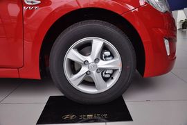 2010款现代瑞纳1.4GT自动时尚型